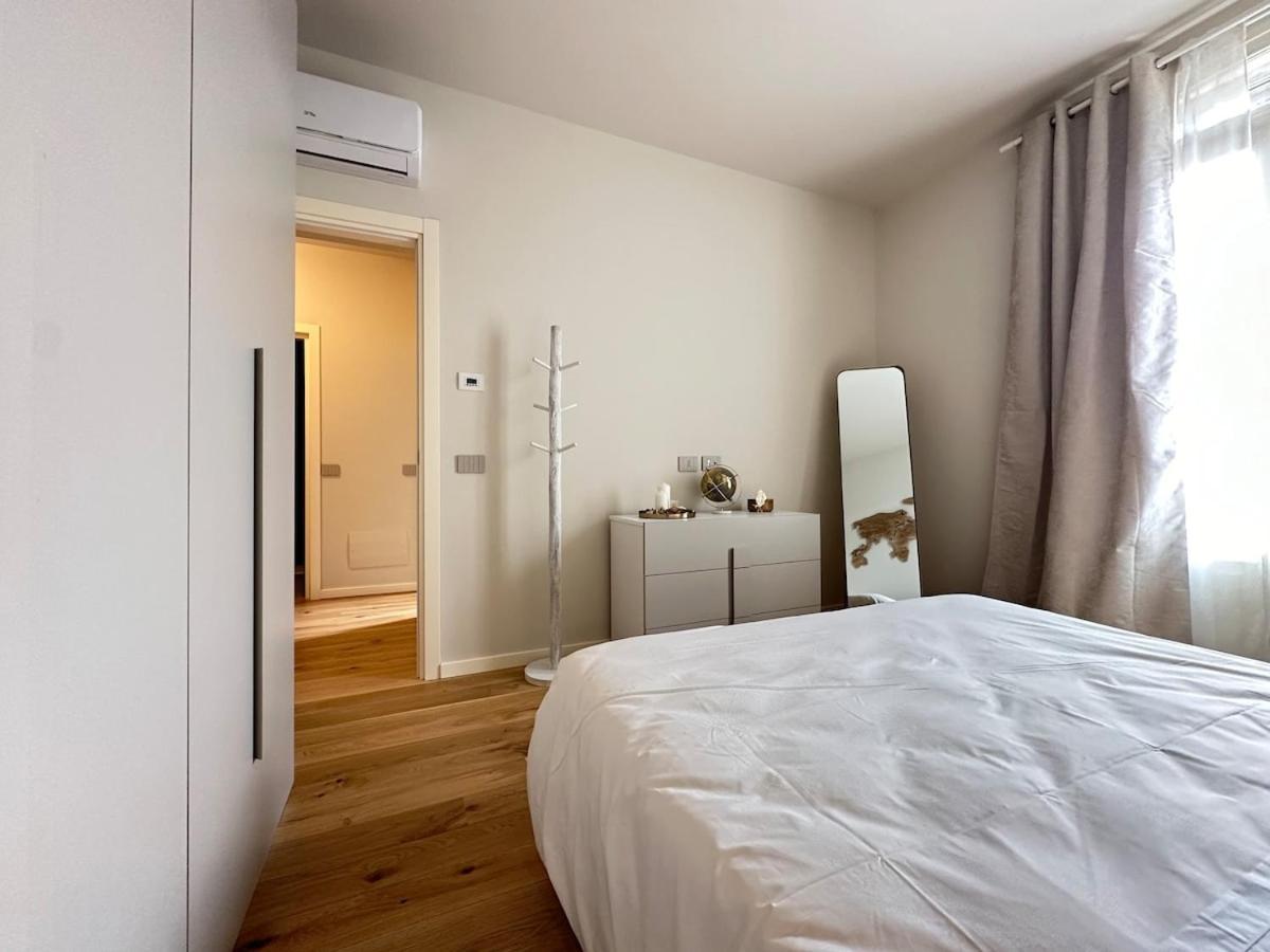 Trilocale, 2 Camere Da Letto, Parcheggio Gratuito Cremona Bagian luar foto